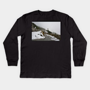 Autumn on the Slopes of Mangrt Kids Long Sleeve T-Shirt